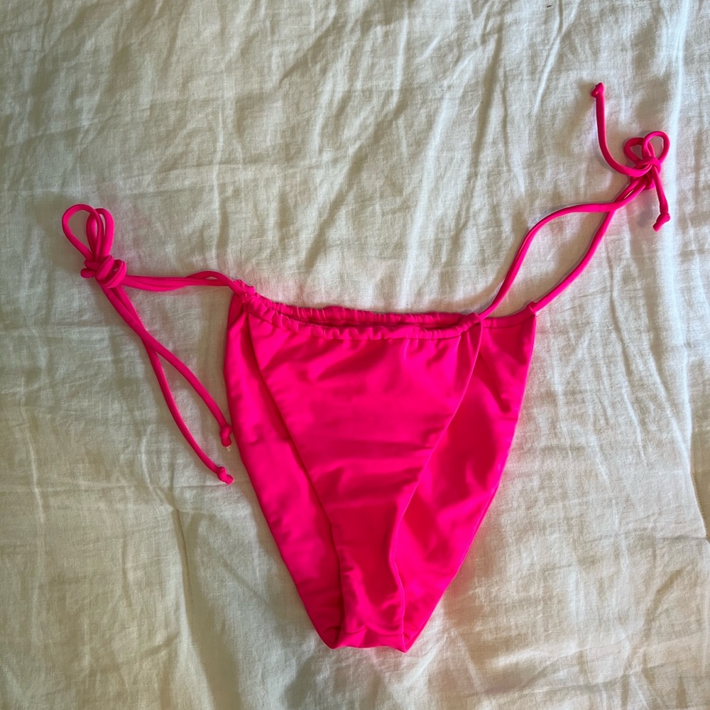 Good American bathing suit bottoms